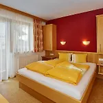 Haus Gritsch Guest house