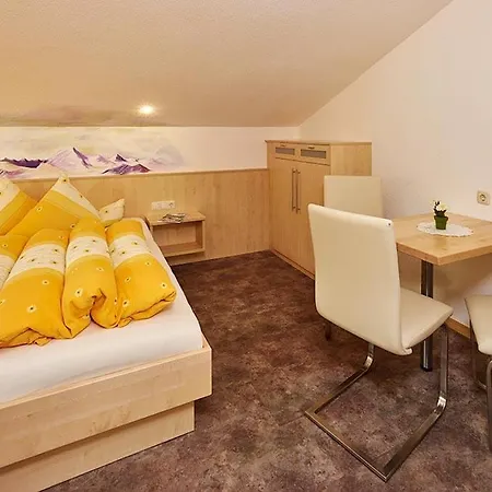 ゲストハウス Haus Gritsch 3*